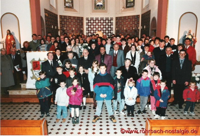 1994 - Die Teilnehmer der 5. "Jäb" s Olympiade in der Pfarrkirche St. Johannes